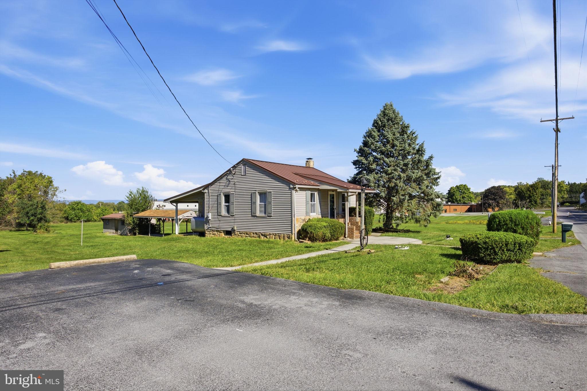 17 HUMP ROAD