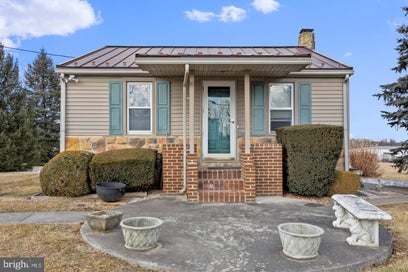 17 HUMP ROAD HAGERSTOWN MD 21740