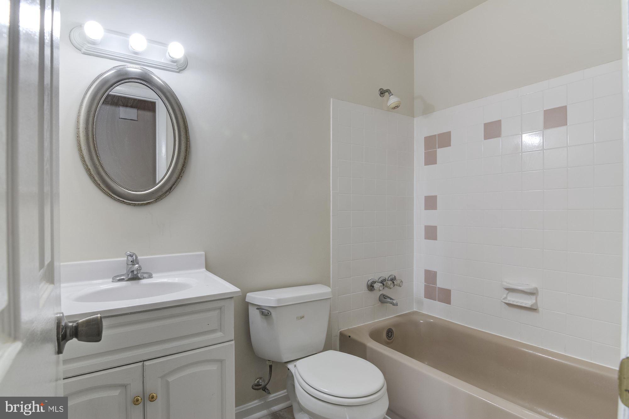 DALE CITY - Residential