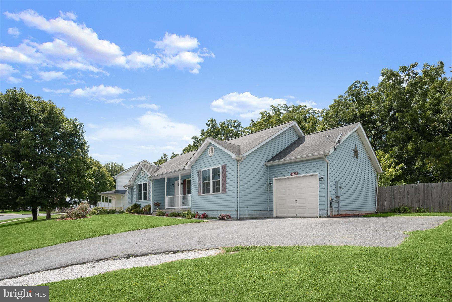 2828 GRAYBILL COURT - Photo 2