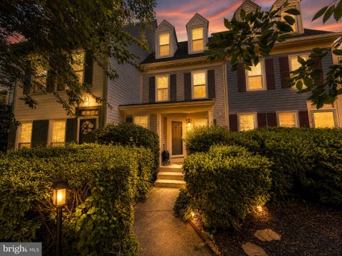 Townhouse For Rent - 12821 Mill Brook Court<br/> WOODBRIDGE, VA 22192