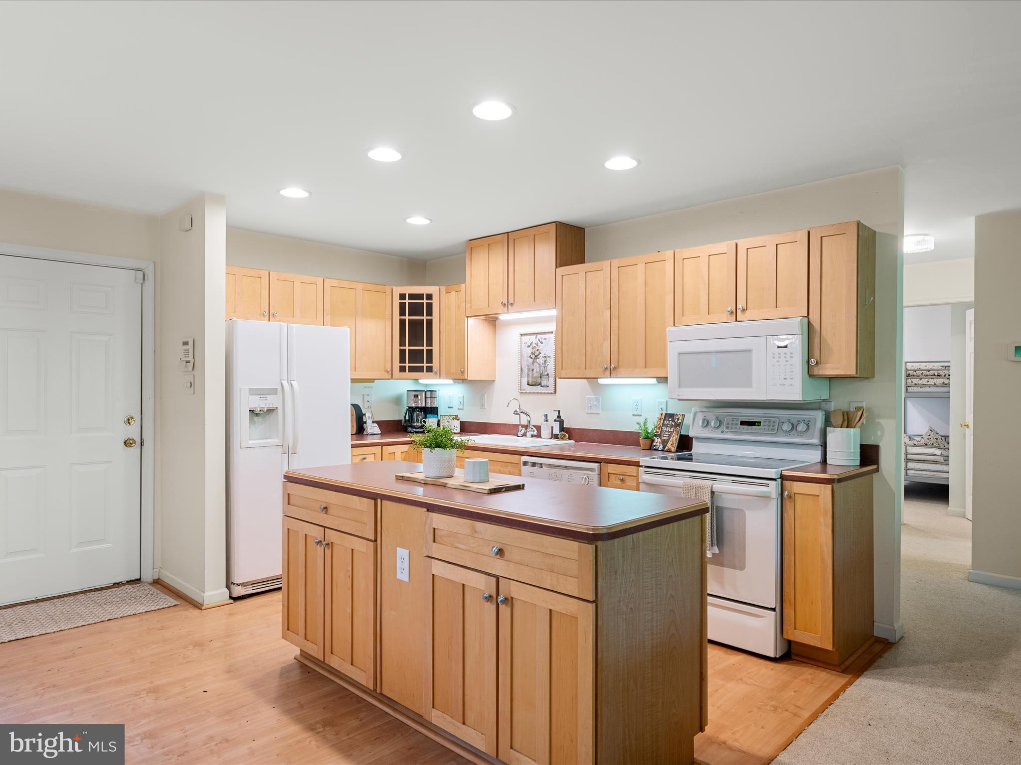 RIVERSIDE - Residential