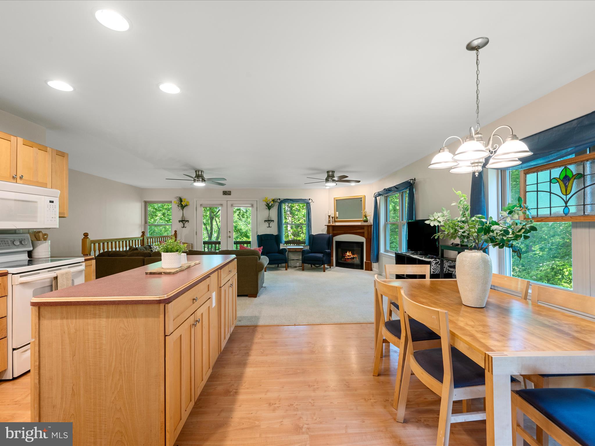 RIVERSIDE - Residential