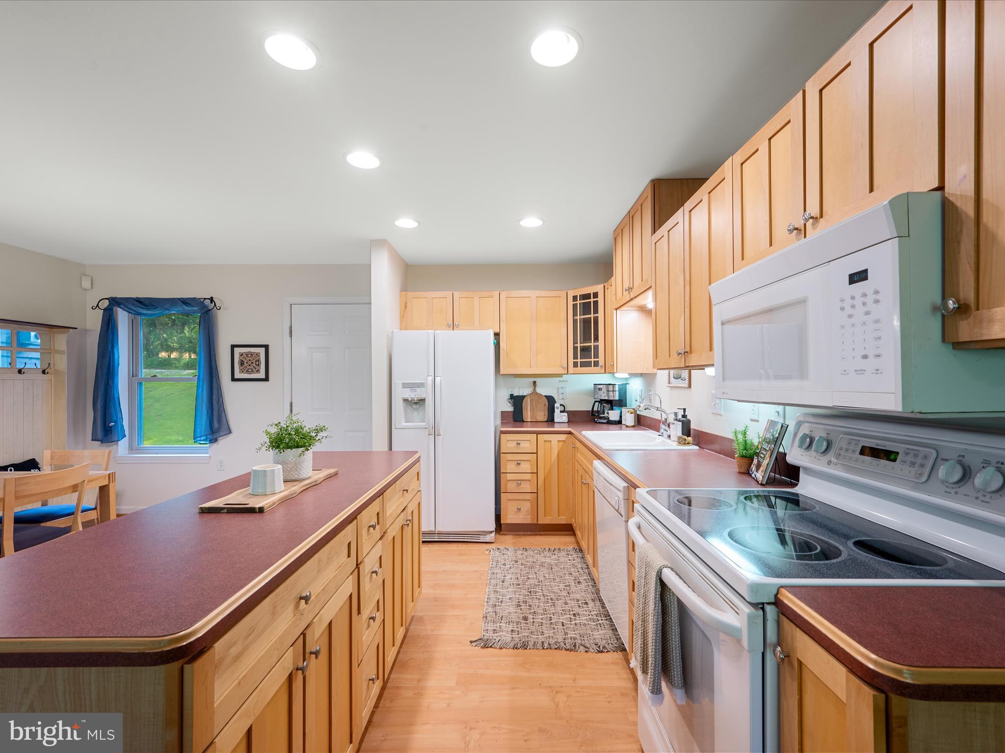 RIVERSIDE - Residential