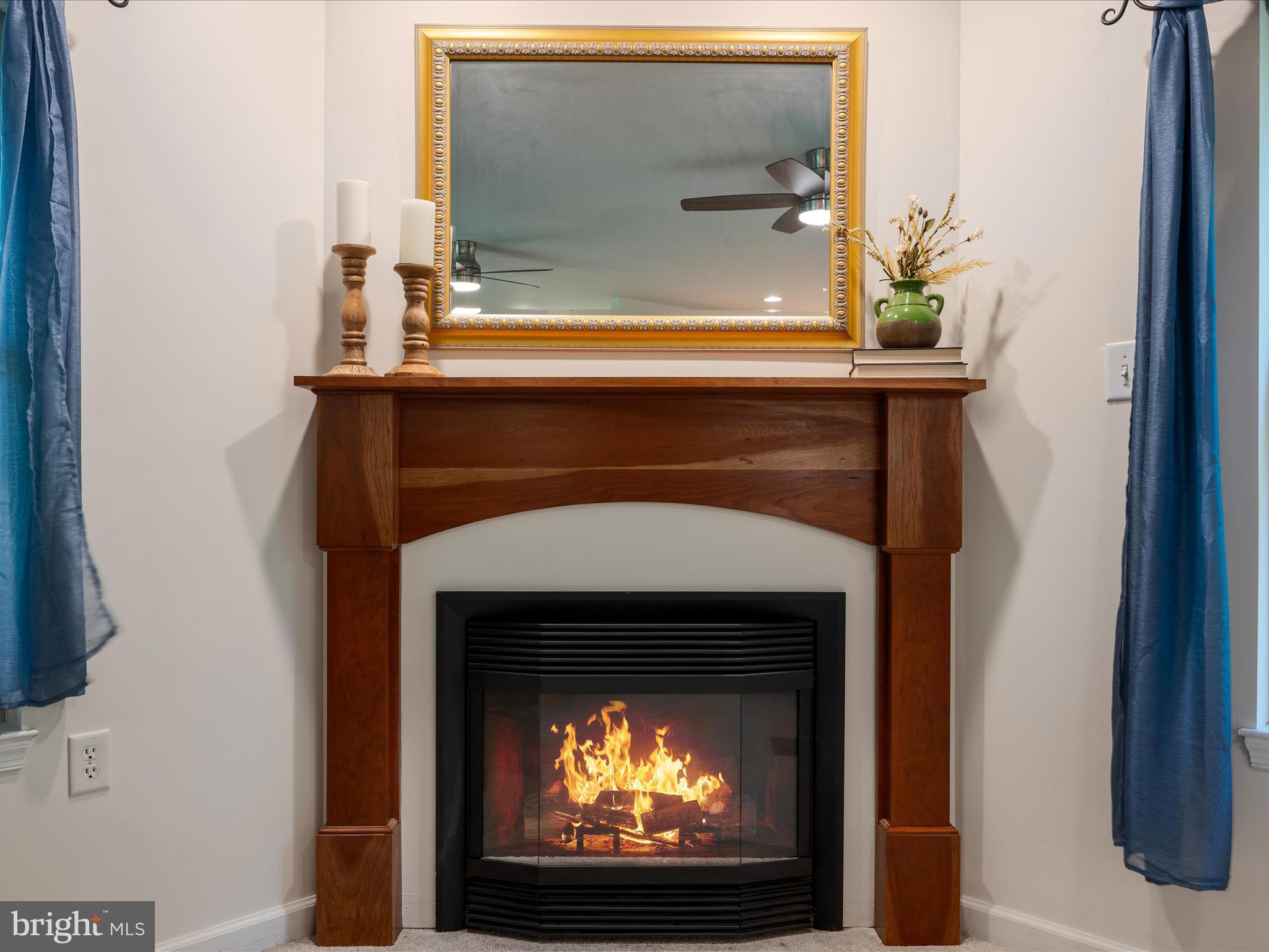 RIVERSIDE - Residential