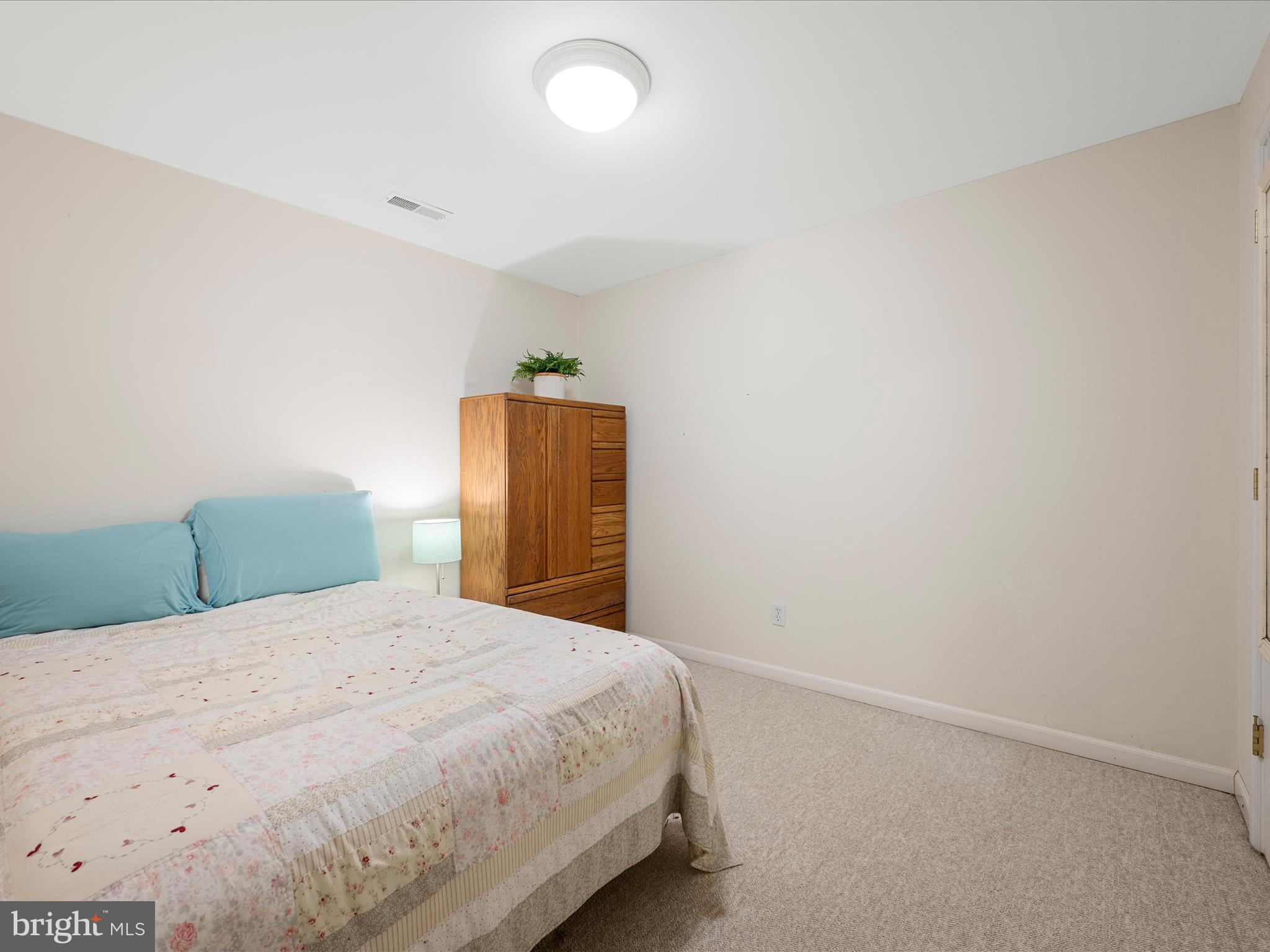 RIVERSIDE - Residential