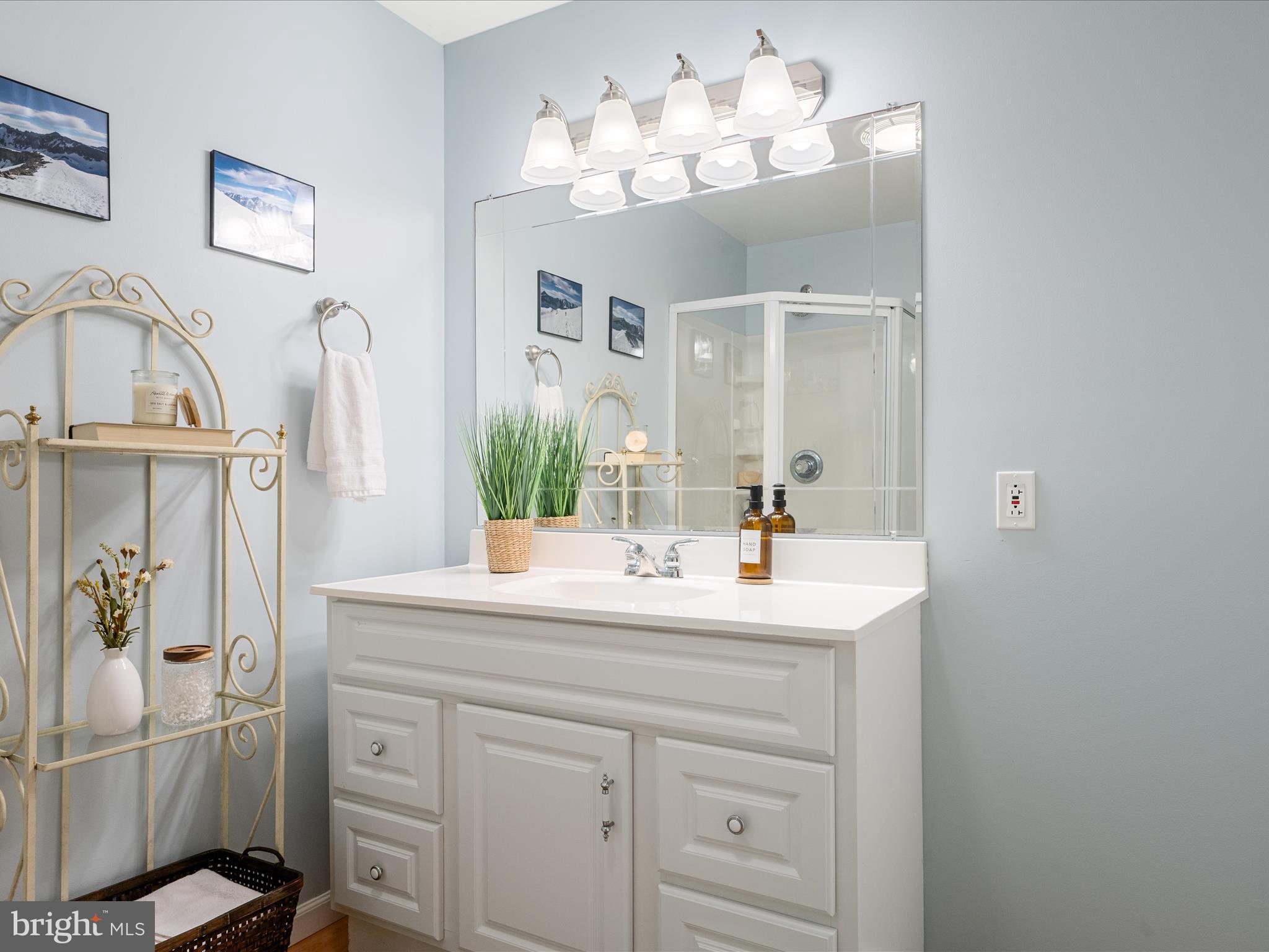 RIVERSIDE - Residential