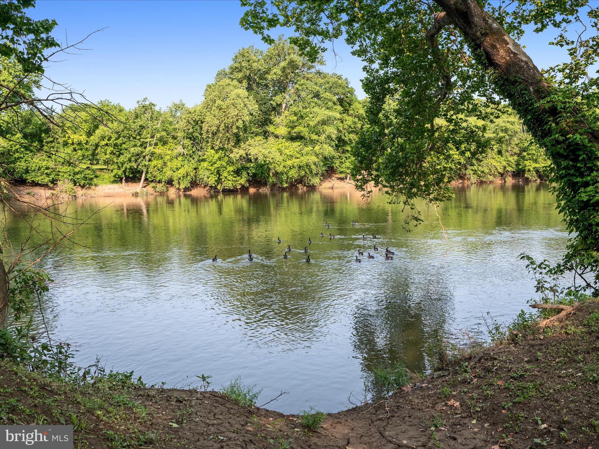 RIVERSIDE - Residential