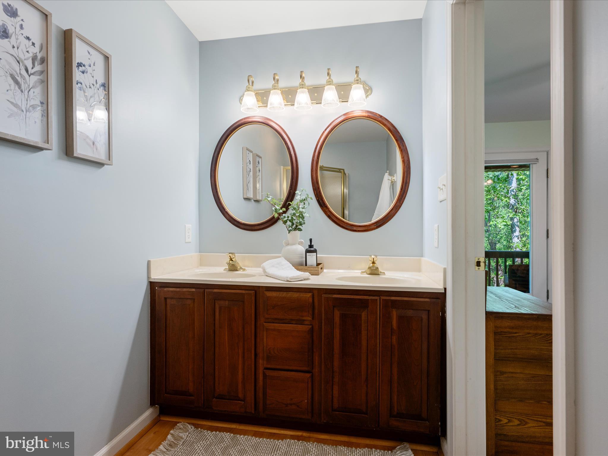 RIVERSIDE - Residential