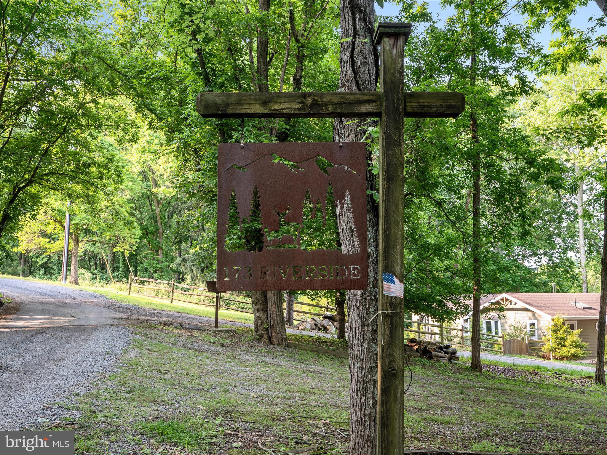 RIVERSIDE - Residential