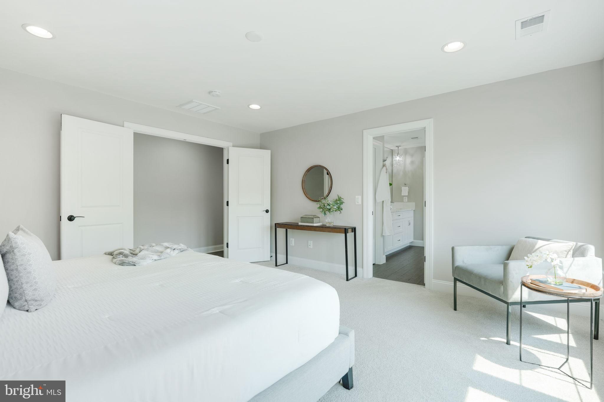 DRANESVILLE ESTATES - Residential