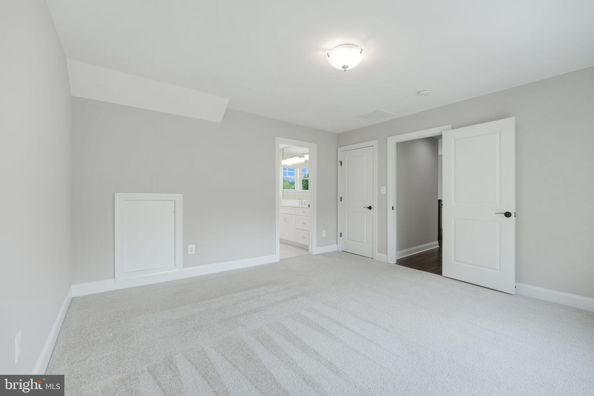 DRANESVILLE ESTATES - Residential