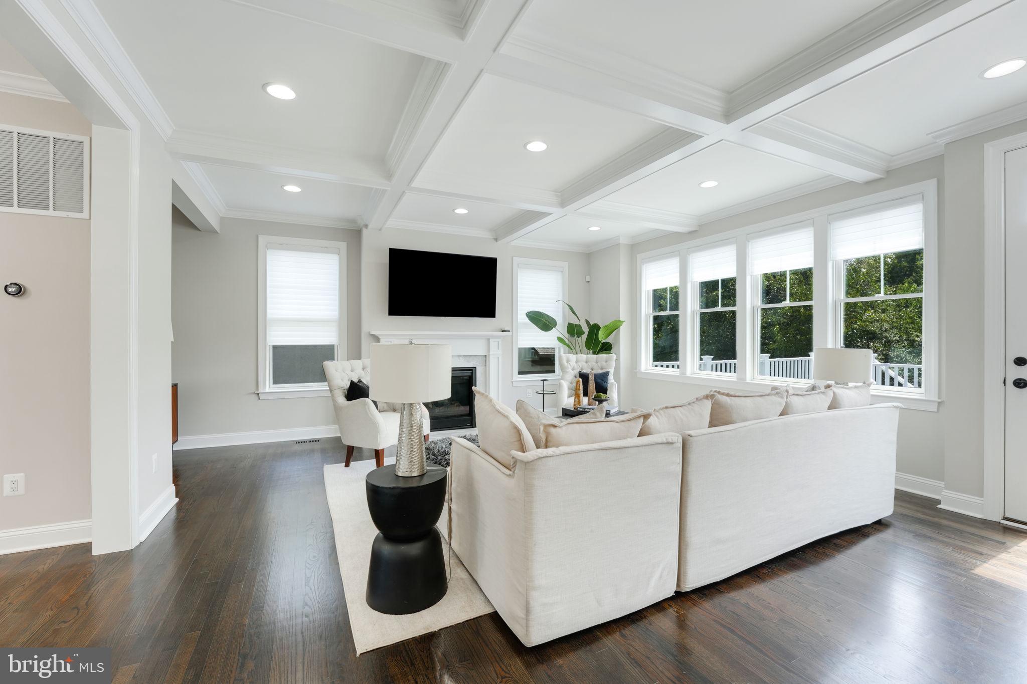 DRANESVILLE ESTATES - Residential