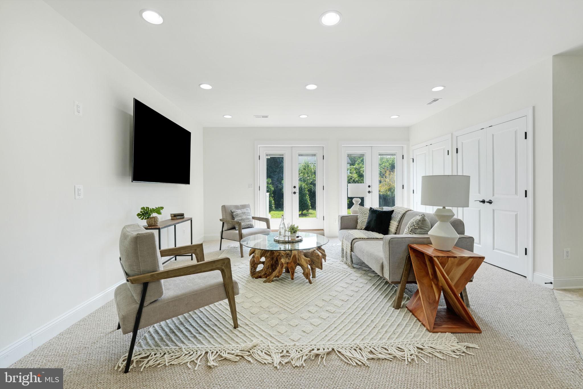 DRANESVILLE ESTATES - Residential