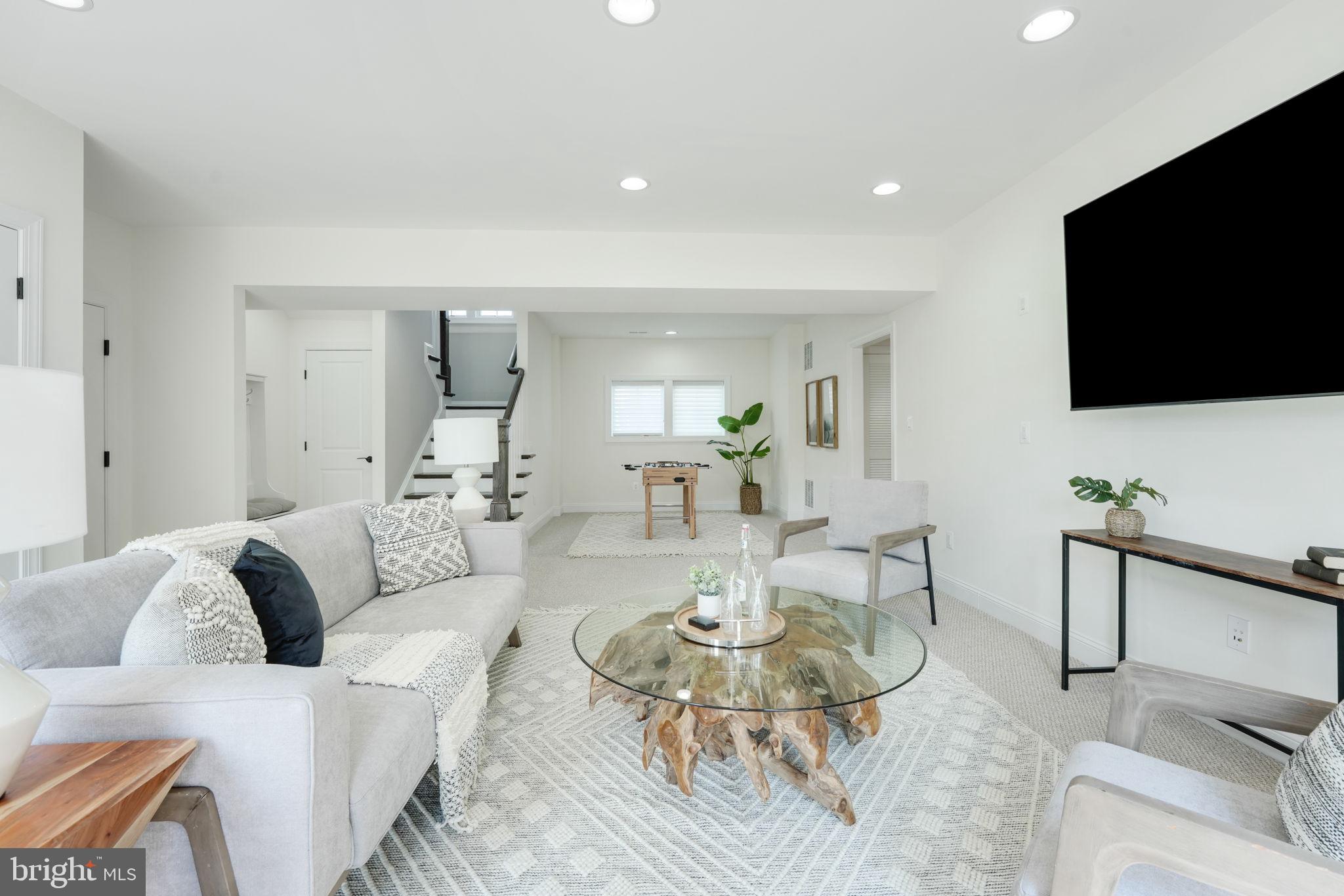 DRANESVILLE ESTATES - Residential