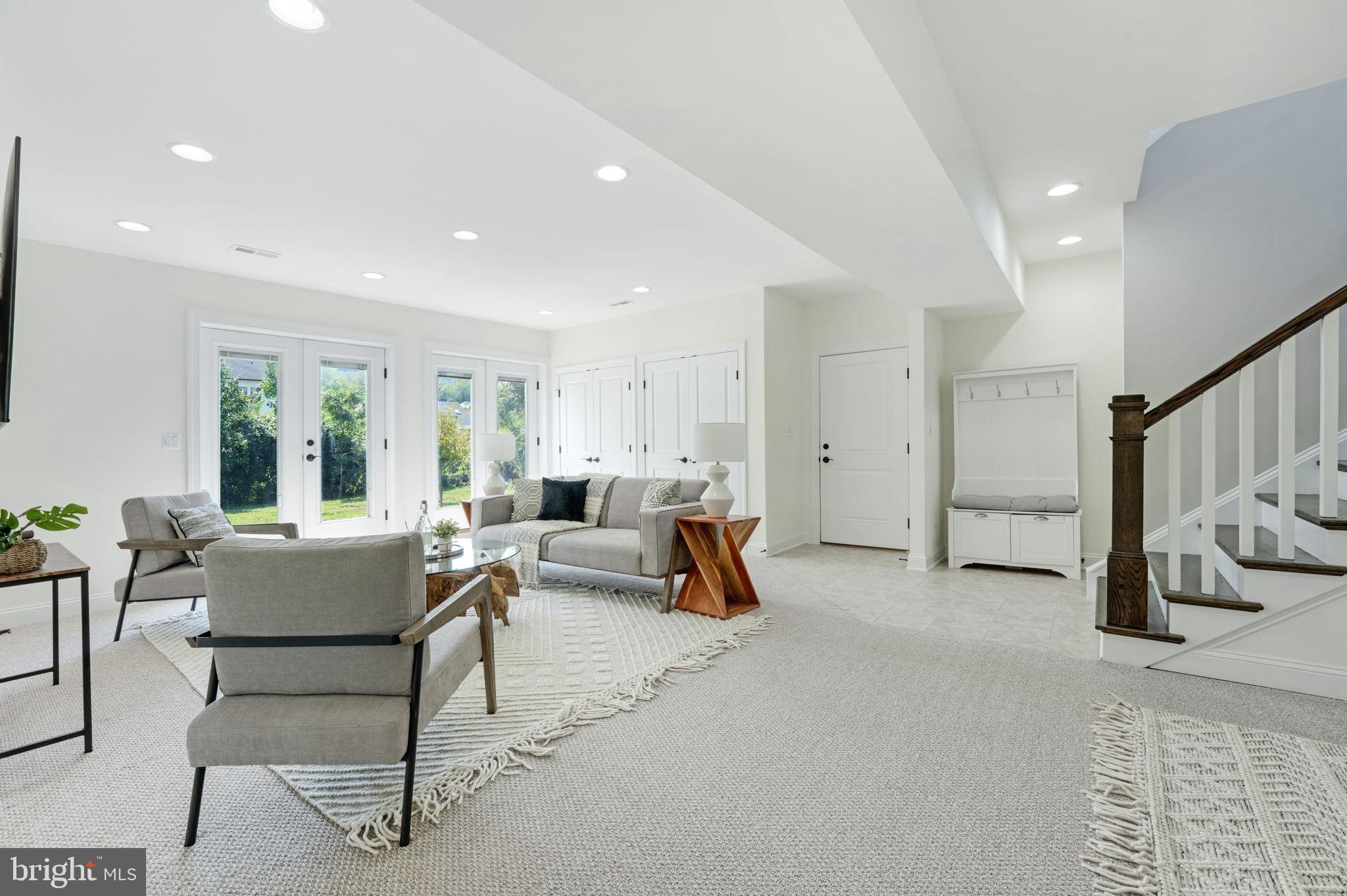 DRANESVILLE ESTATES - Residential