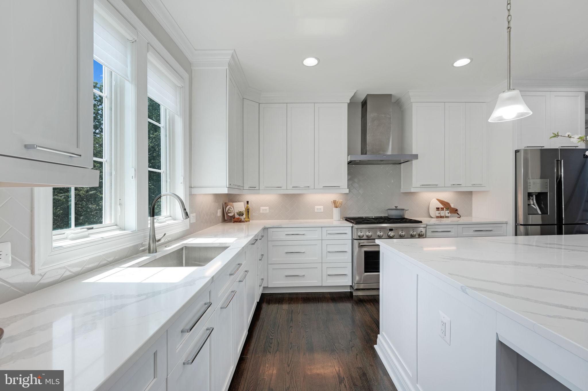 DRANESVILLE ESTATES - Residential