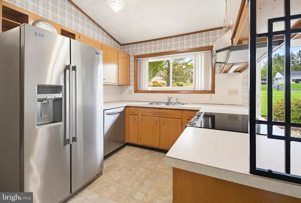 Photo of 2149 Stonecrest Drive, LANCASTER, PA 17601 (MLS # PALA2087258)