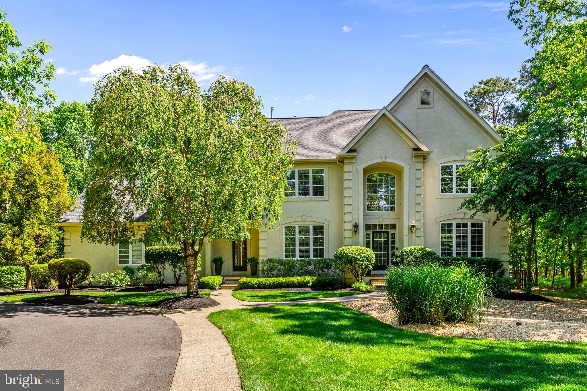 5 SOMERTON SQUARE