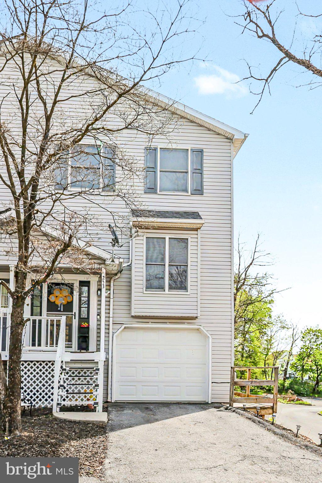 253 WORCESTER AVENUE