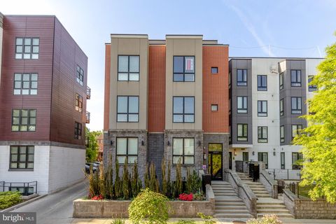 1337 K STREET SE #PENTHOUSE 3 WASHINGTON DC 20003