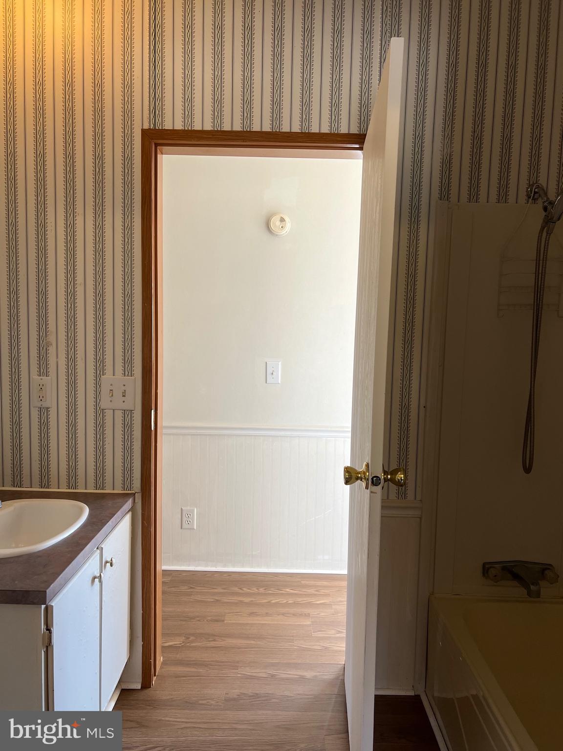 CEDARHURST ACRES - Residential