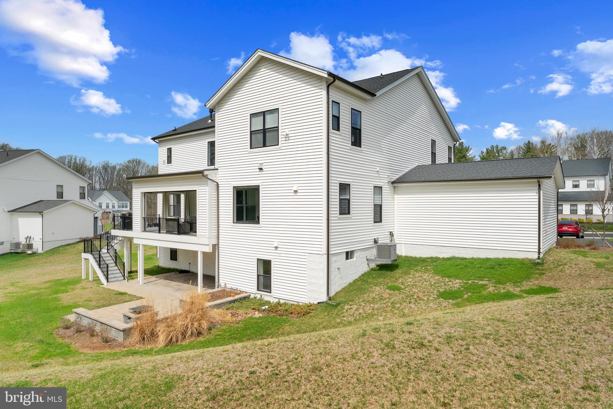 NORTH POTOMAC - Residential