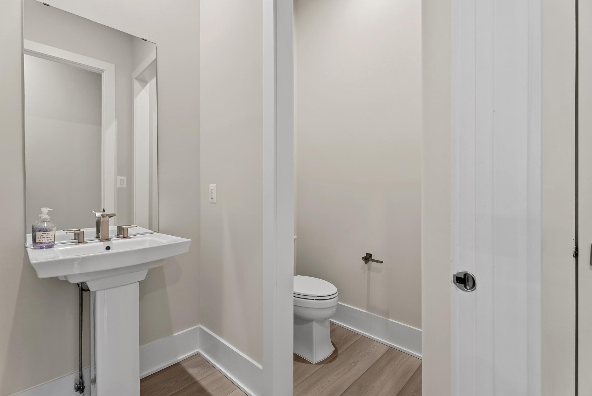 NORTH POTOMAC - Residential