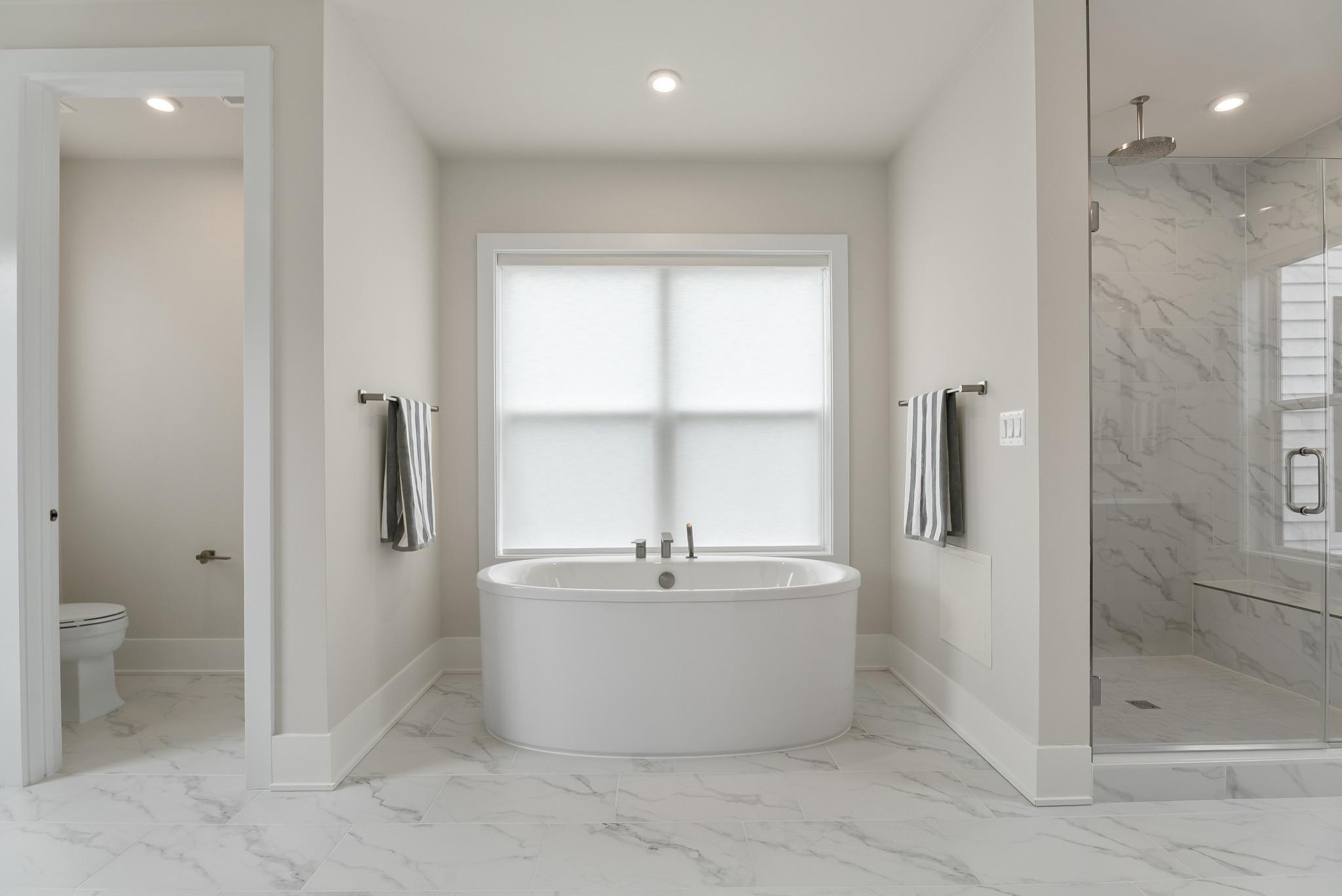 NORTH POTOMAC - Residential