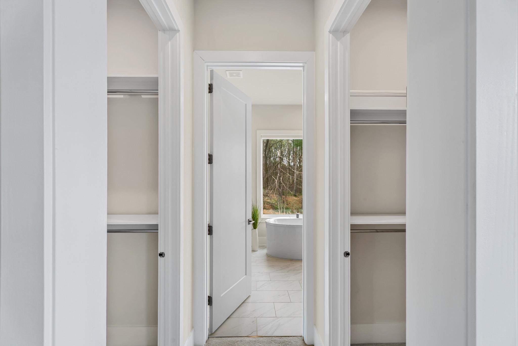 NORTH POTOMAC - Residential