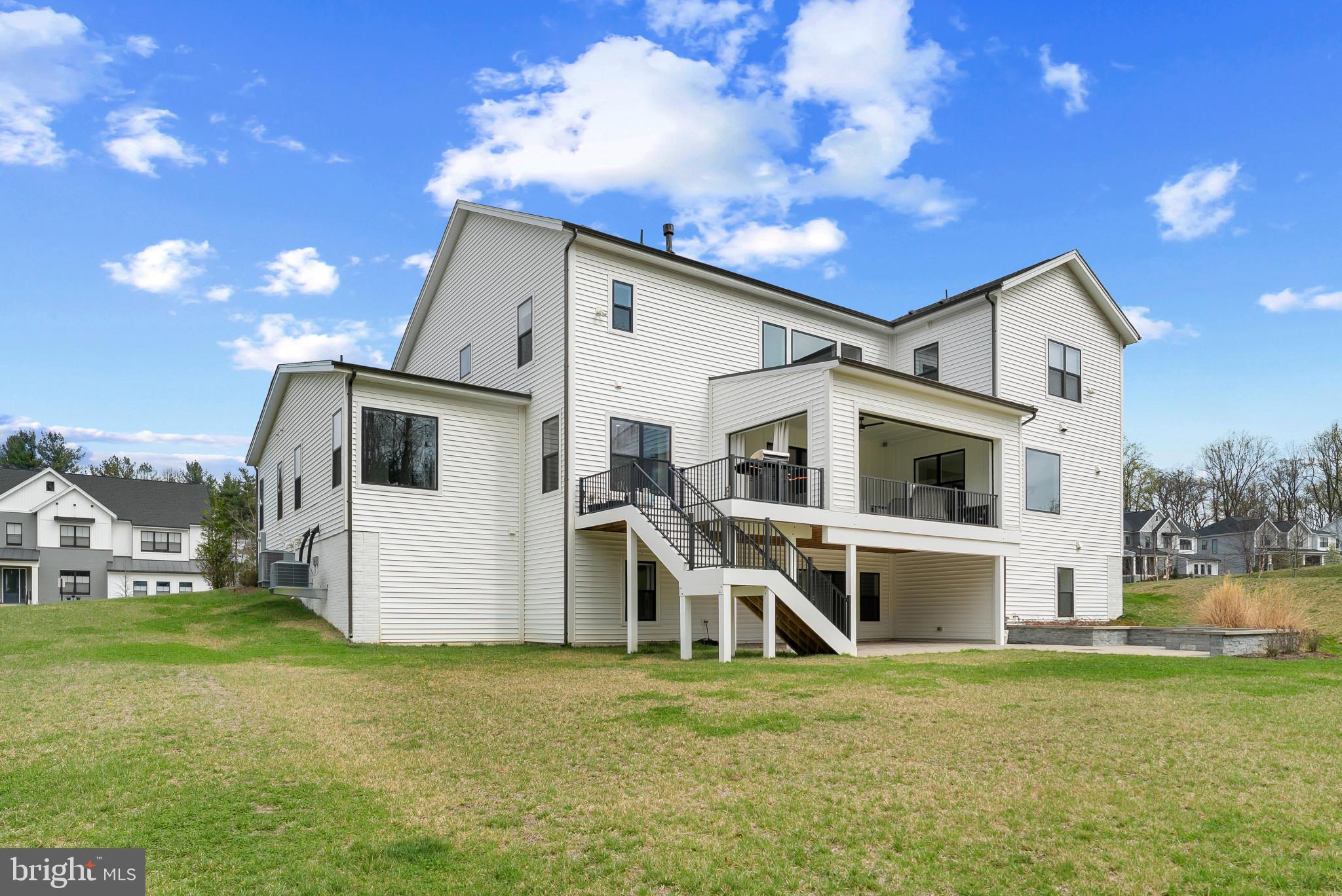 NORTH POTOMAC - Residential