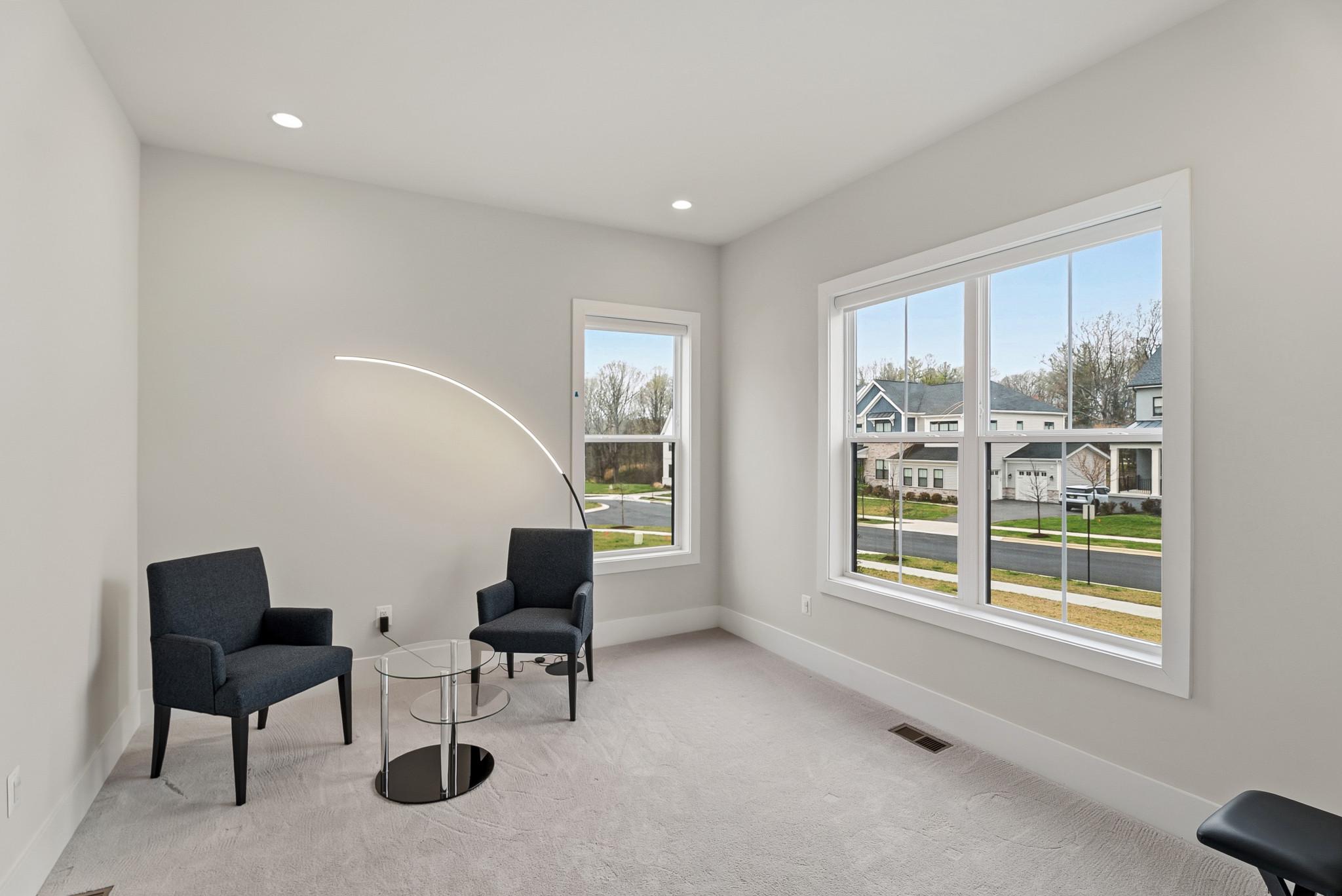 NORTH POTOMAC - Residential