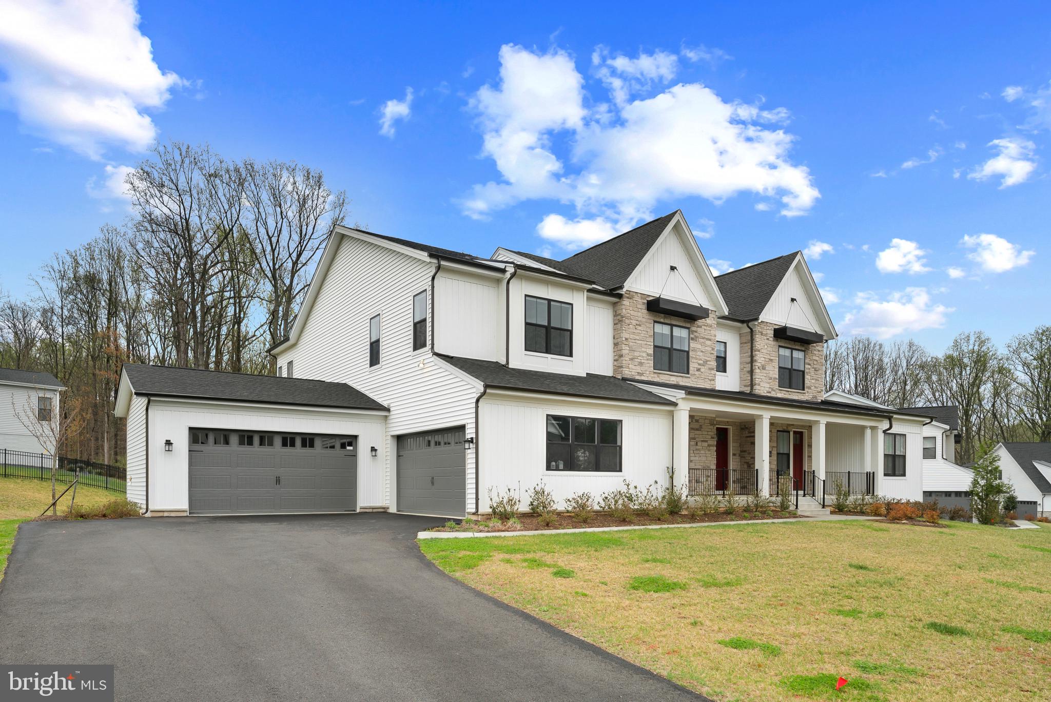 NORTH POTOMAC - Residential