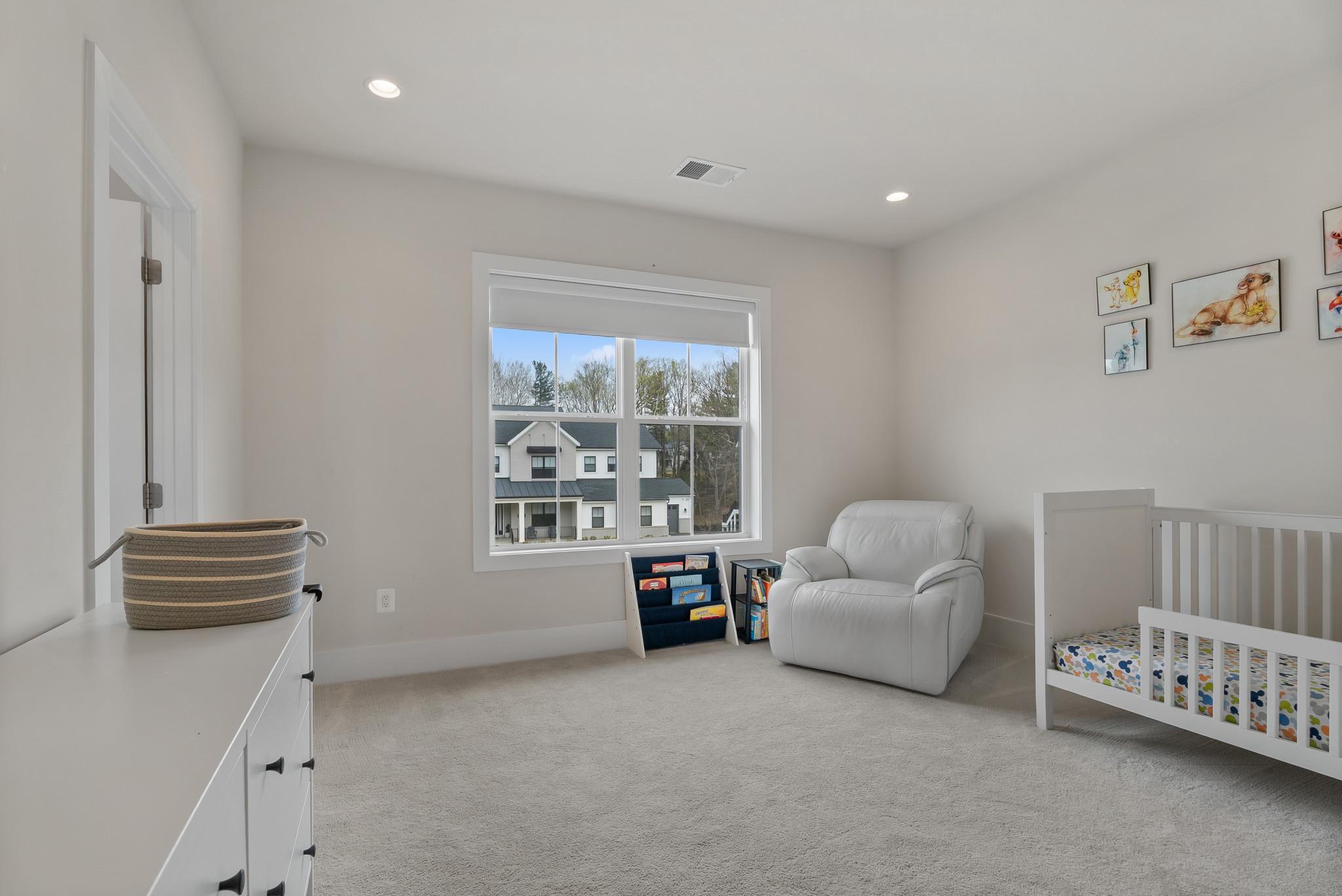 NORTH POTOMAC - Residential