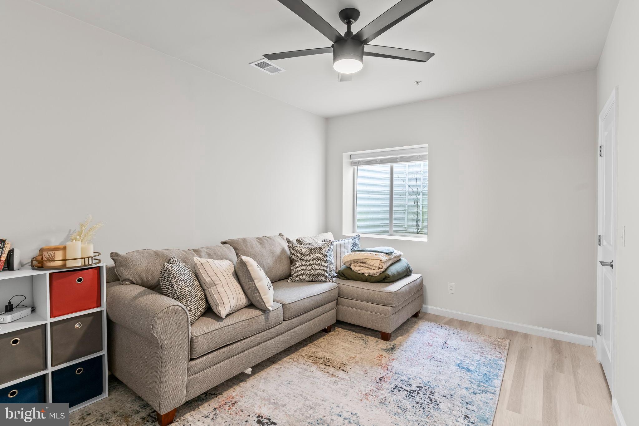 SCOTLAND HEIGHTS - Residential Lease