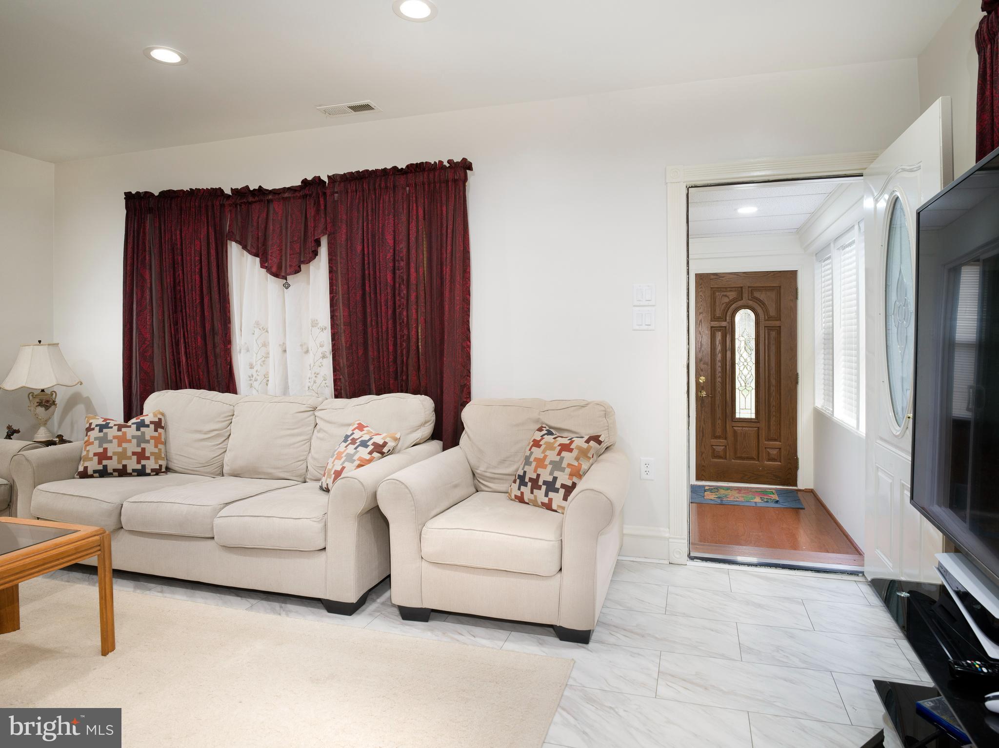 103 N CANNON AVENUE