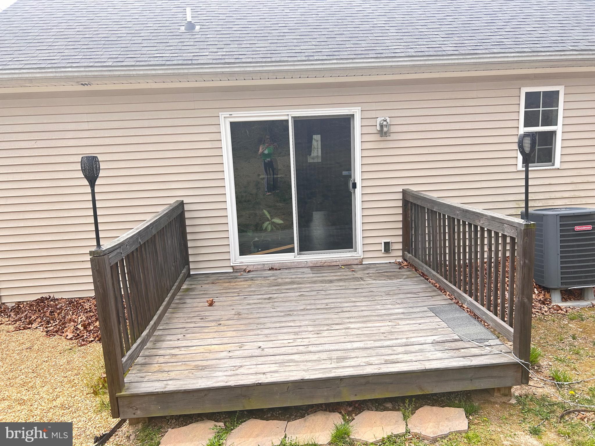 LAKE HOLIDAY ESTATES - Residential Lease