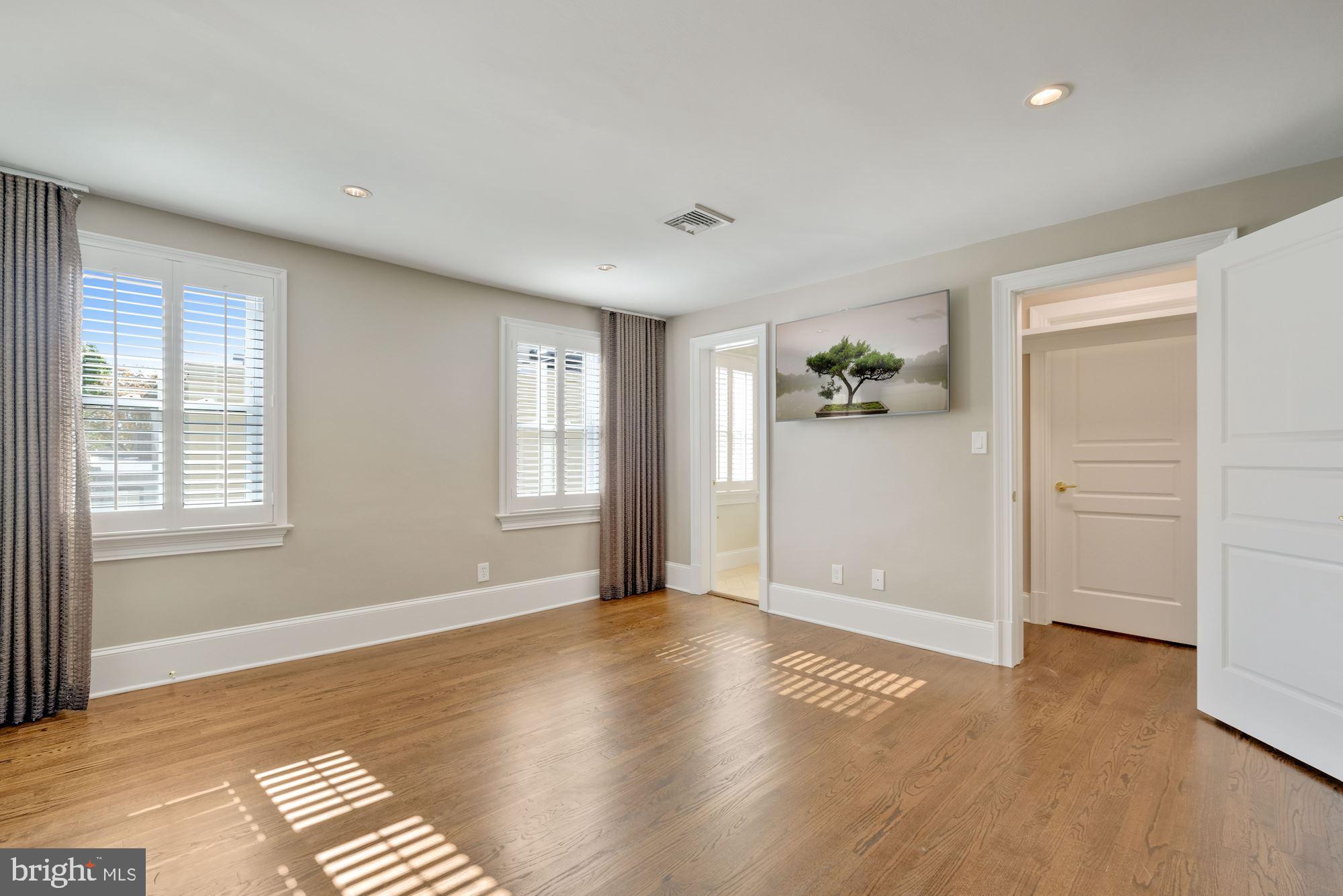 GEORGETOWN - Residential