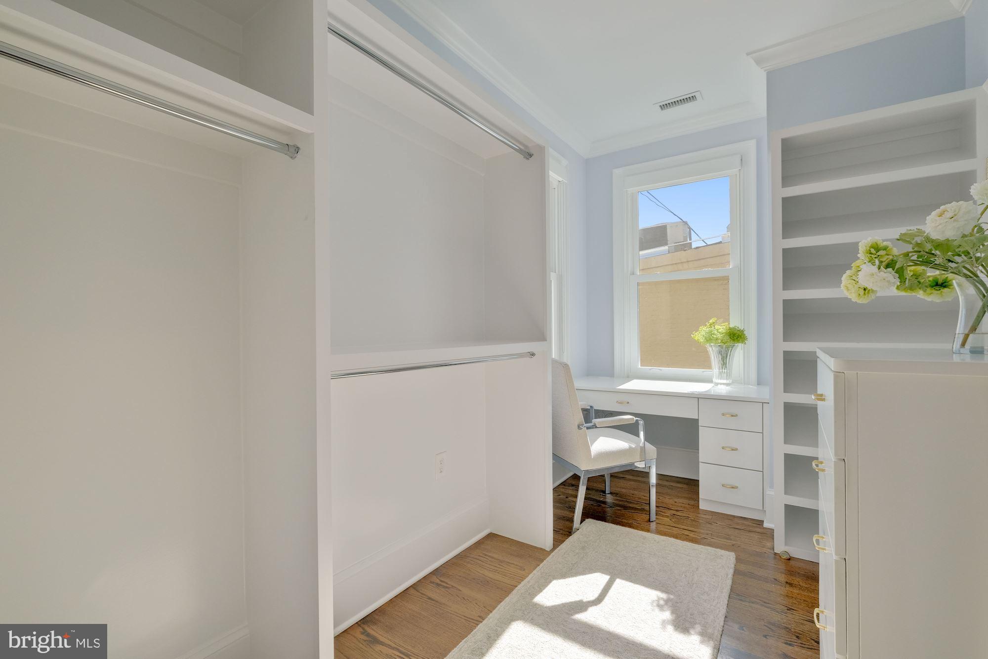 GEORGETOWN - Residential