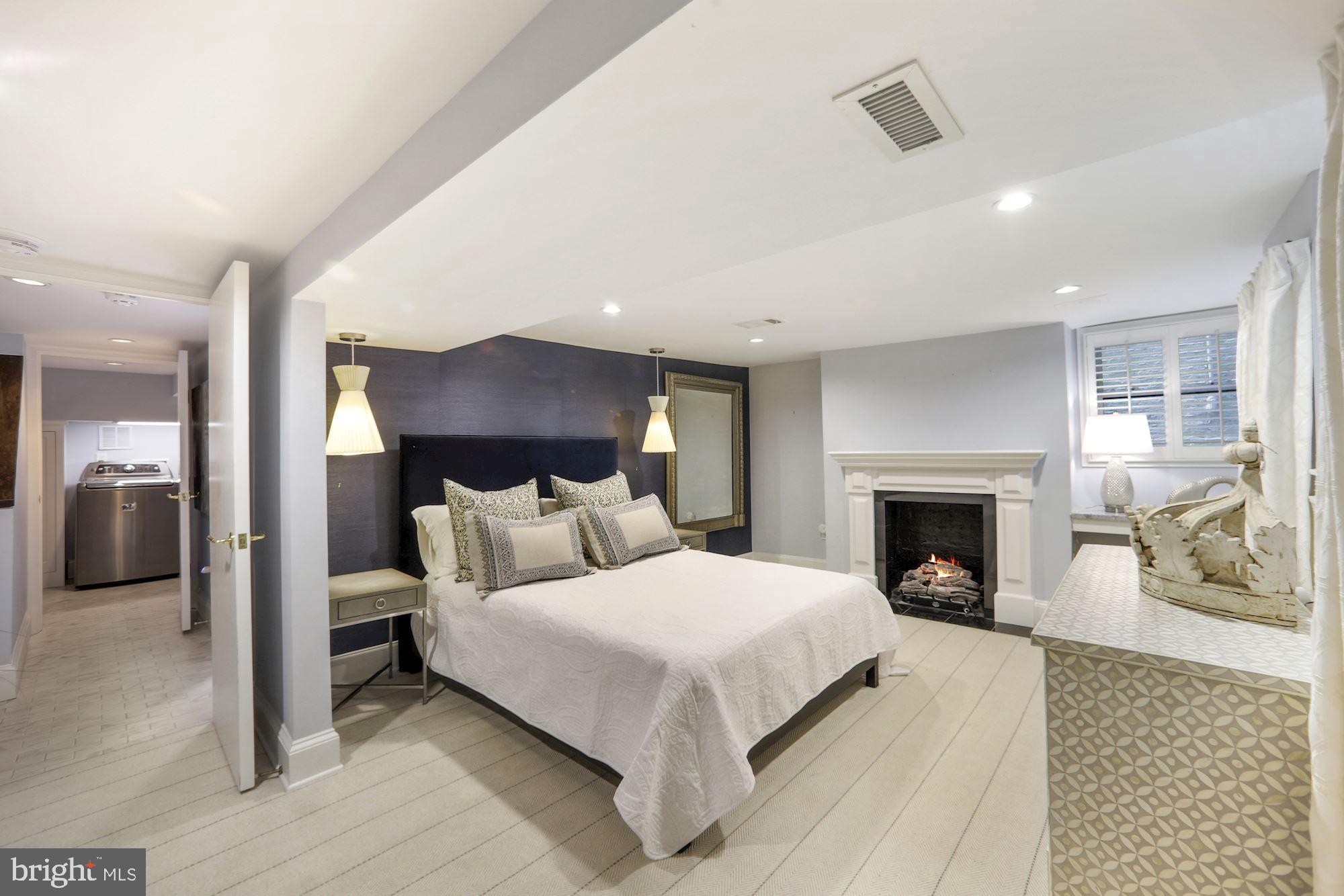 GEORGETOWN - Residential