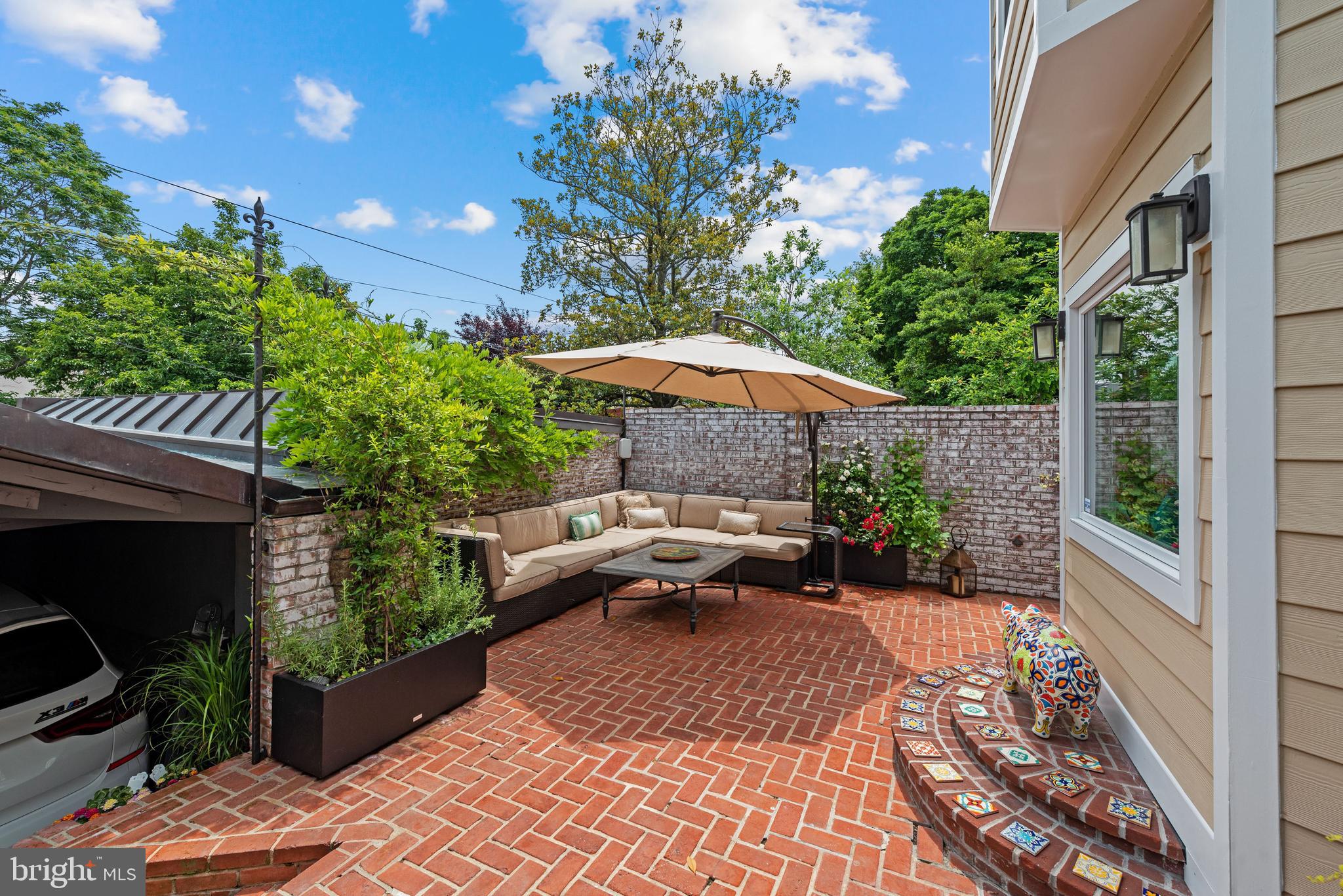 GEORGETOWN - Residential