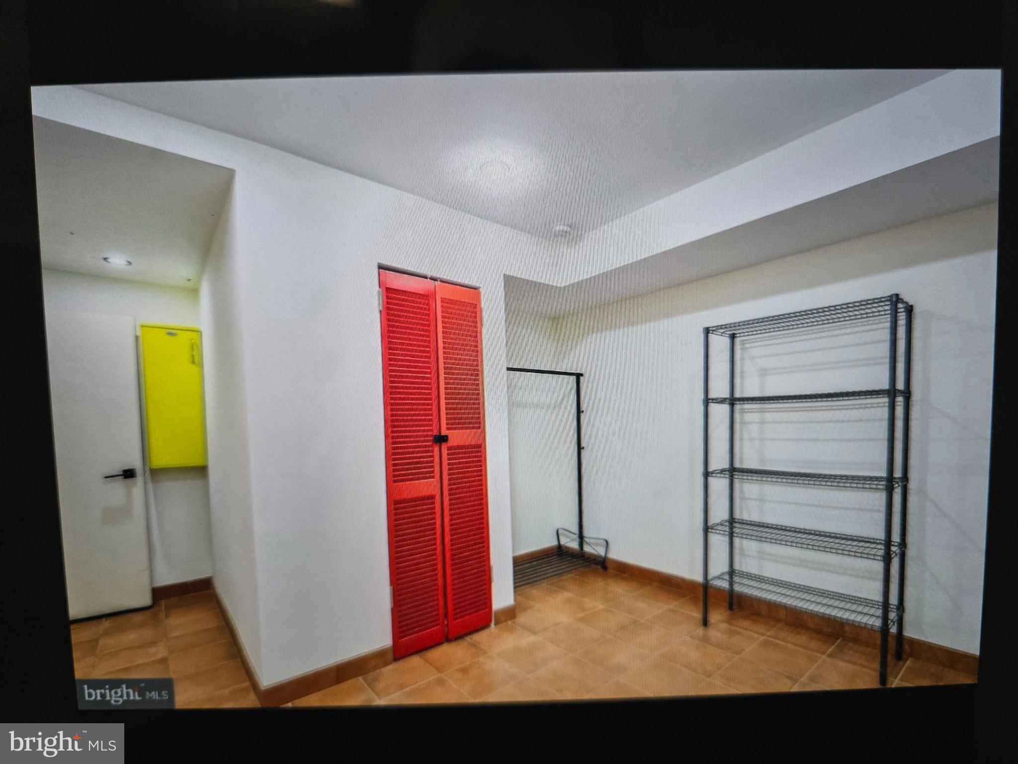 OCCOQUAN RIDGE CONDO - Residential