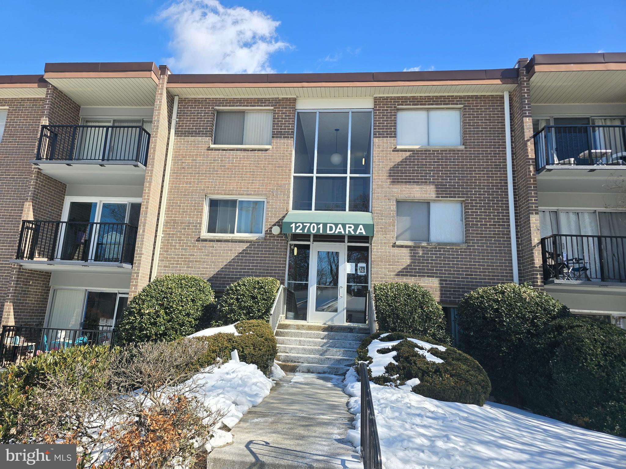 OCCOQUAN RIDGE CONDO - Residential