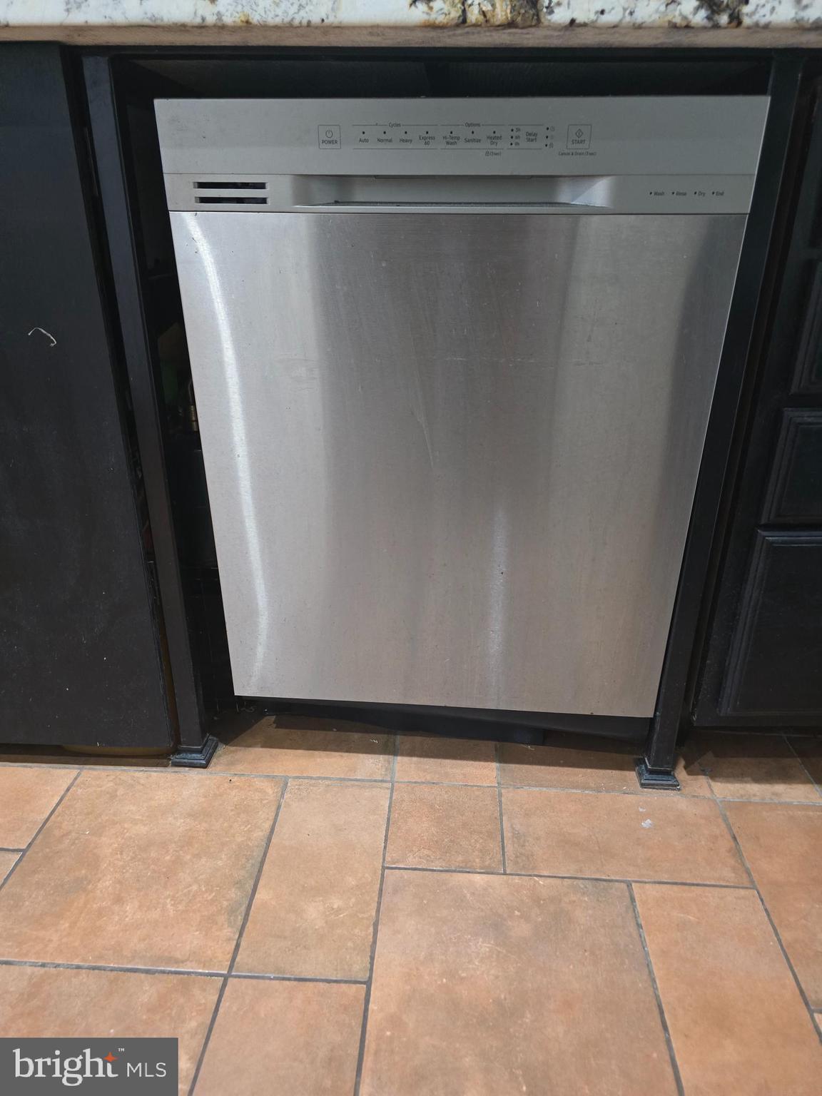 OCCOQUAN RIDGE CONDO - Residential