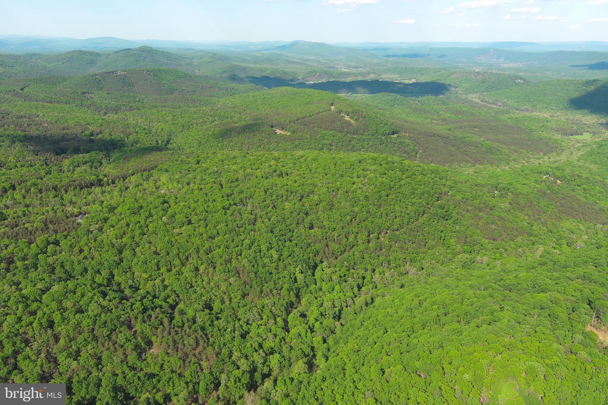 BLUFFS ON THE POTOMAC - Land