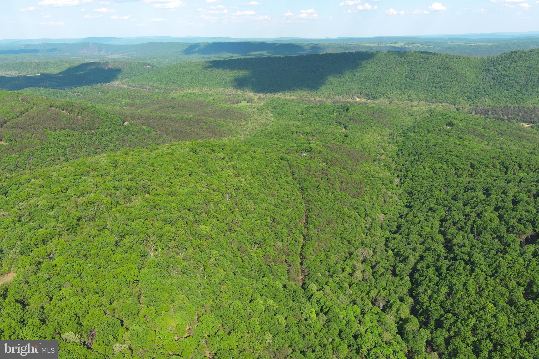 BLUFFS ON THE POTOMAC - Land