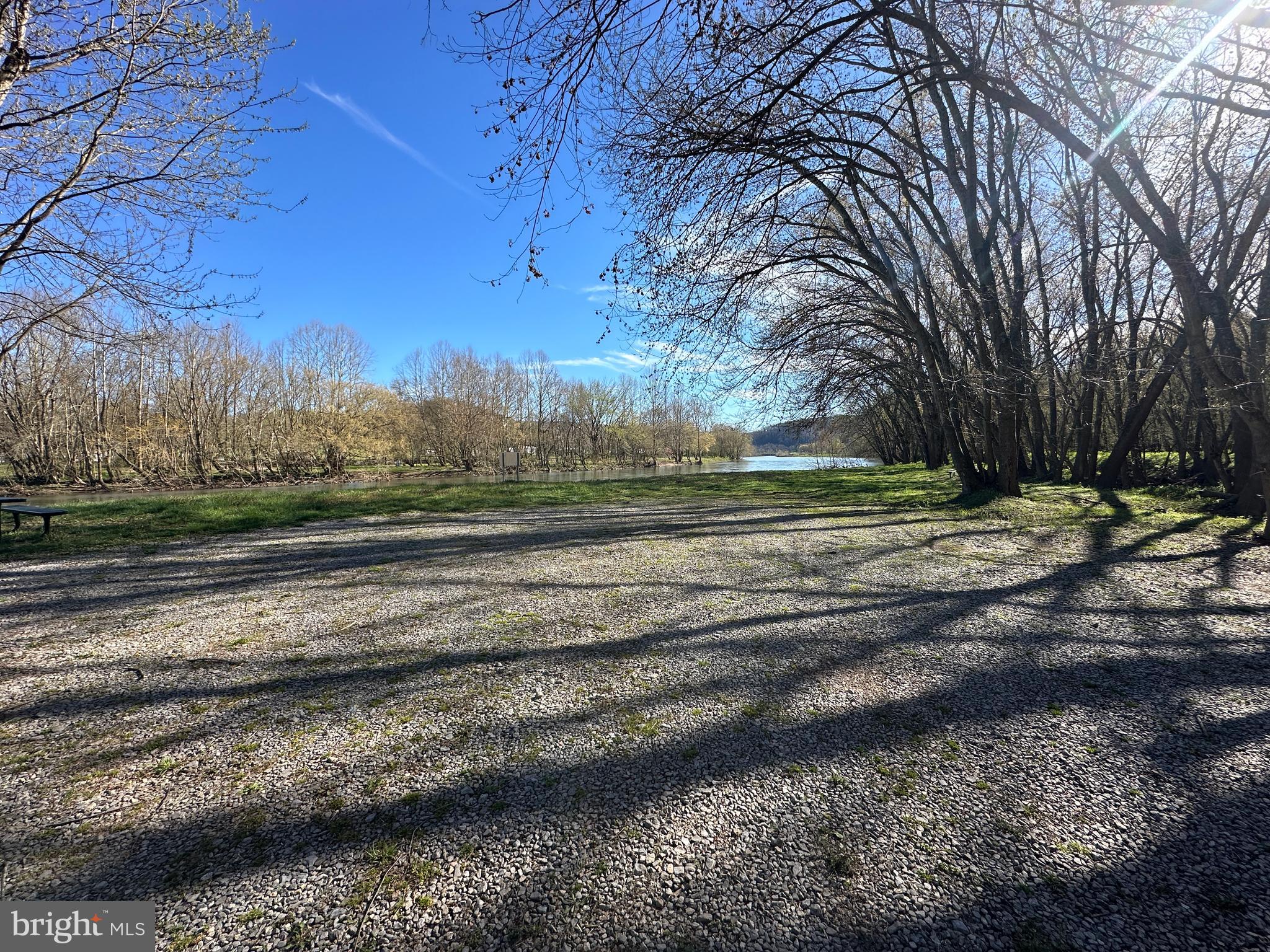 BLUFFS ON THE POTOMAC - Land