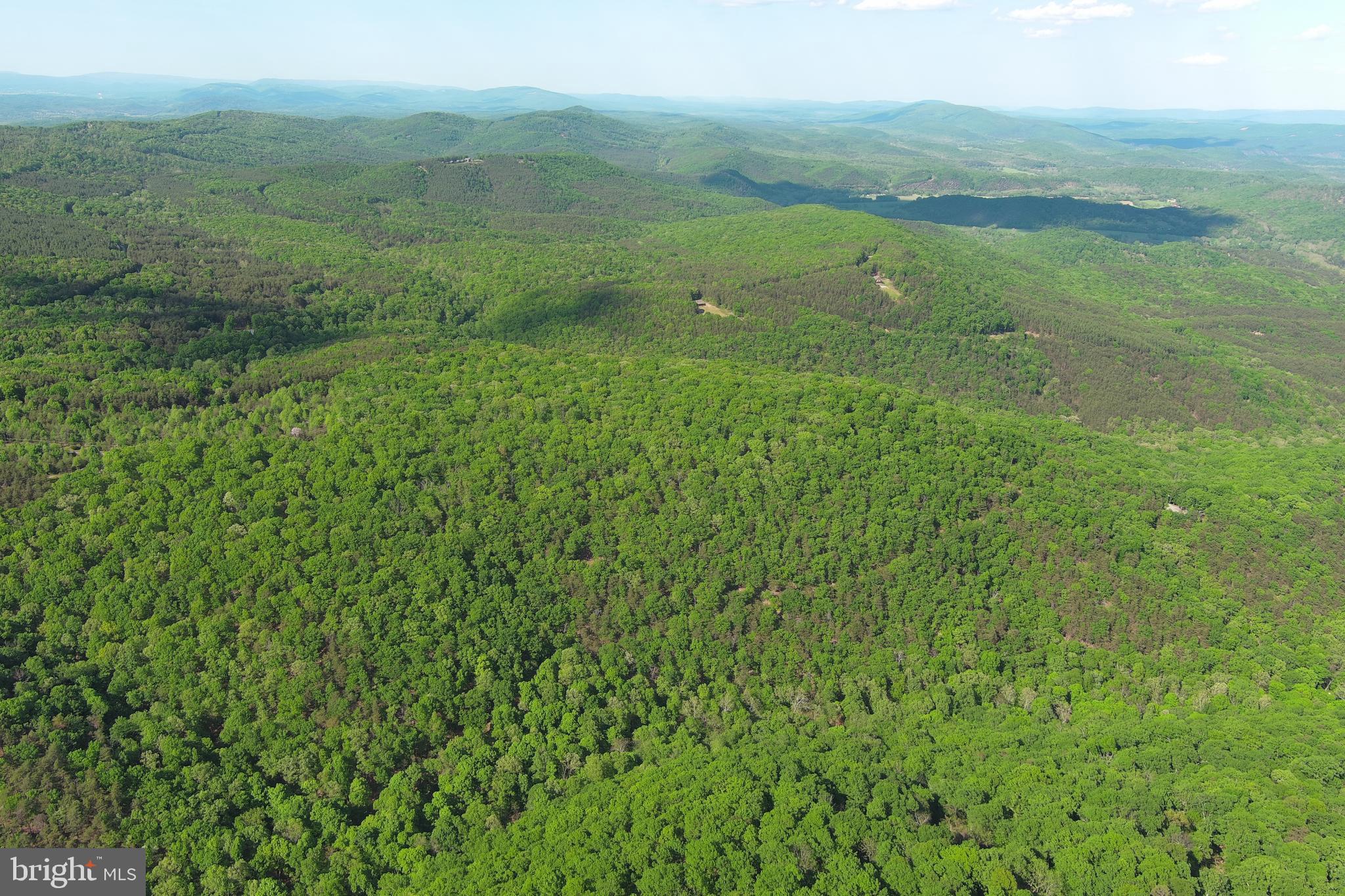 BLUFFS ON THE POTOMAC - Land