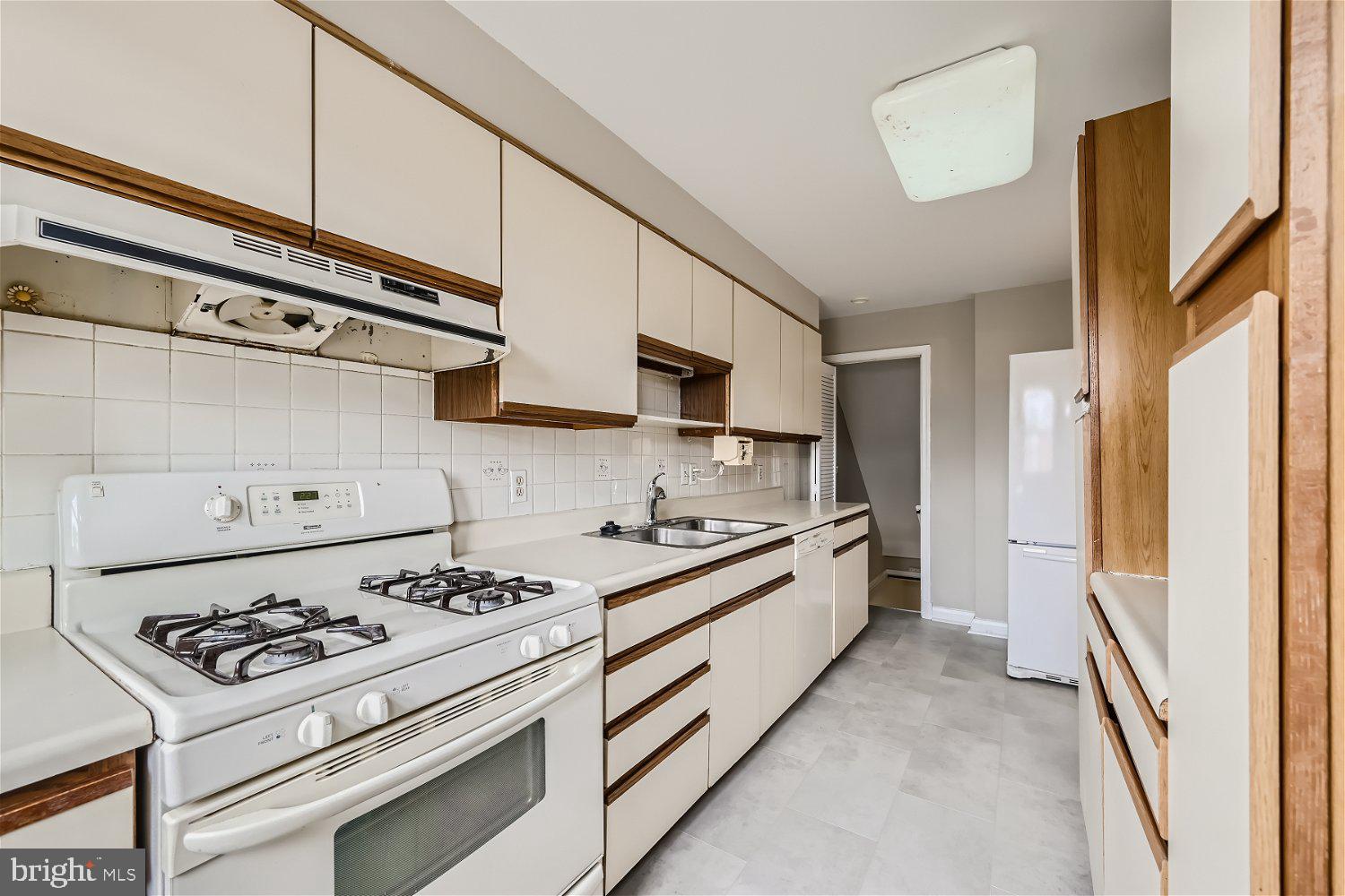 EDMONSON HEIGHTS - Residential