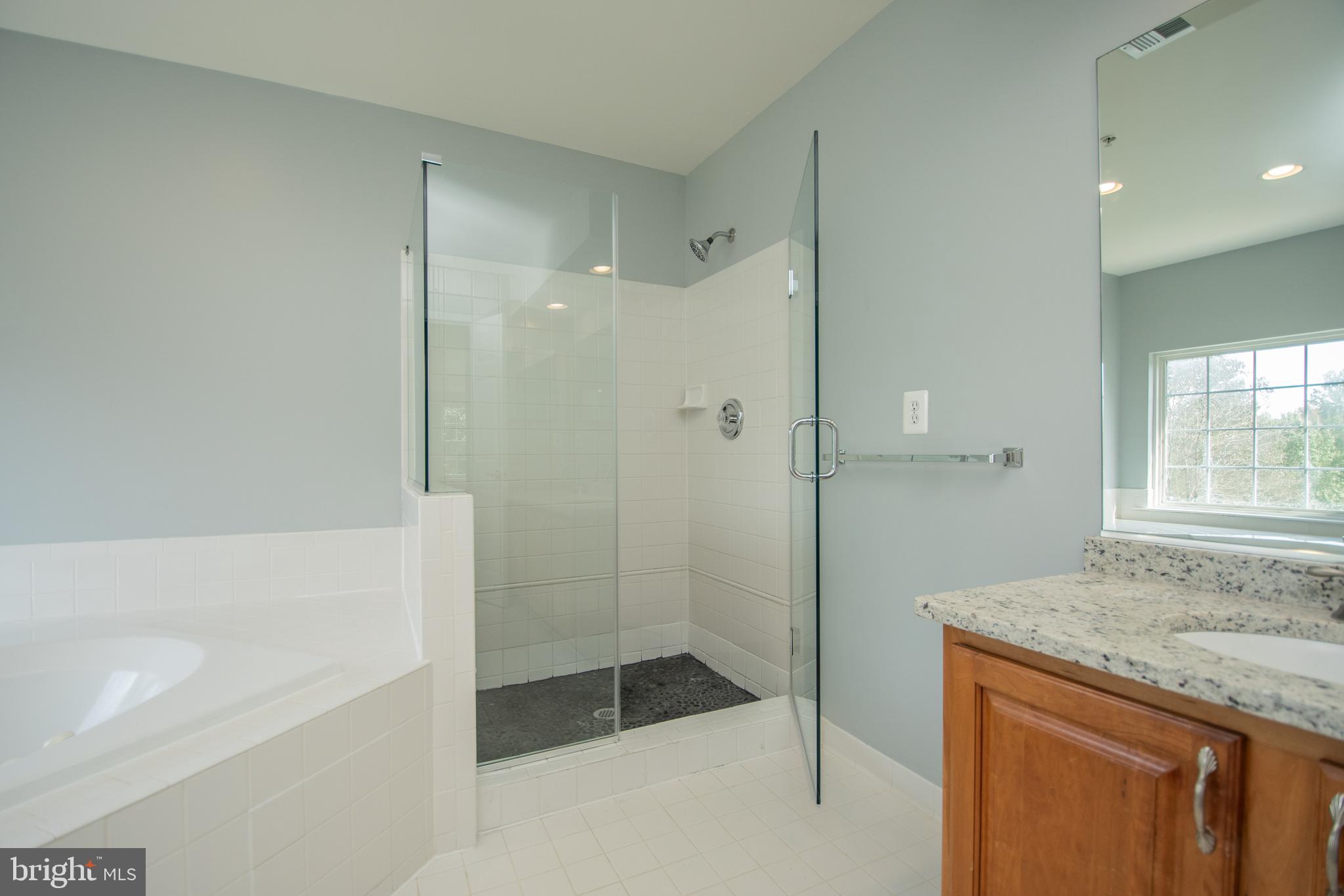 CROOM STATION - Residential